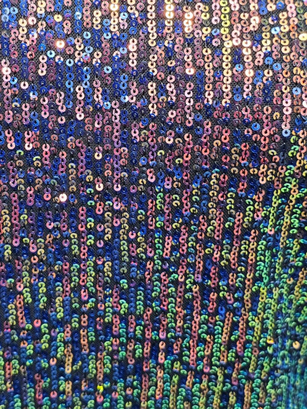 Cable & Gauge Iridescent Sequin Top Party Blouse - Picture 3 of 3